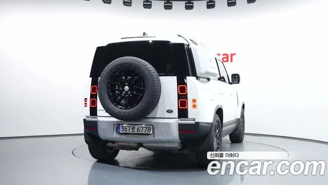 Land Rover Defender 2020 — фото 4