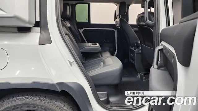Land Rover Defender 2020 — фото 12