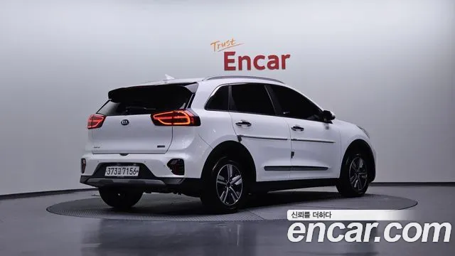 Kia Niro 2020 — фото 2