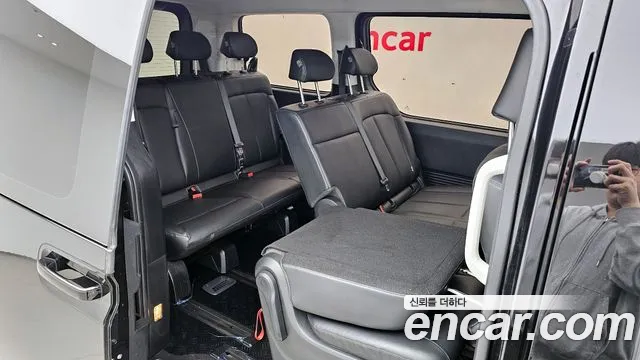 Hyundai Staria 2022 — фото 12