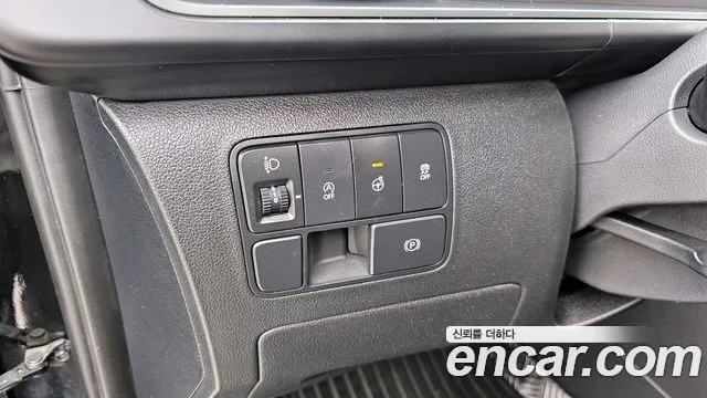 Hyundai Staria 2022 — фото 15
