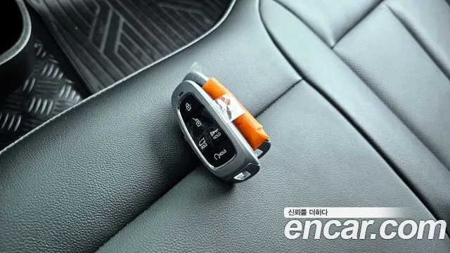 Hyundai Staria 2022 — фото 17