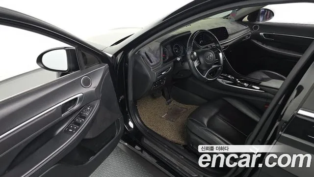 Hyundai Sonata 2022 — фото 10