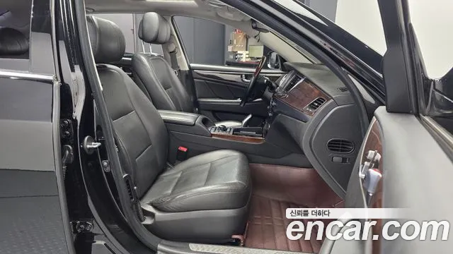 Hyundai Equus 2013 — фото 17