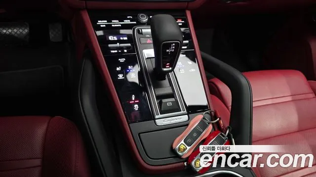 Porsche Cayenne 2021 — фото 9
