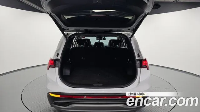 Hyundai Santafe 2022 — фото 20