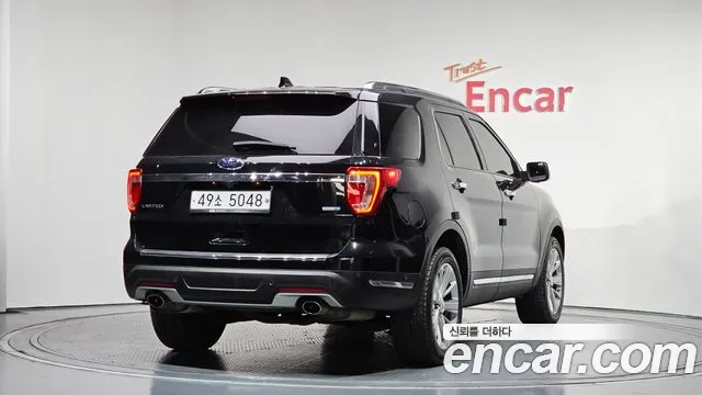 Ford Explorer 2018 — фото 2