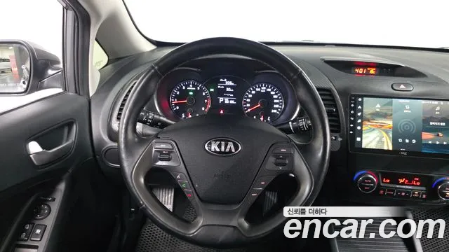 Kia K3 2015 — фото 13
