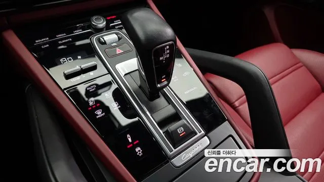 Porsche Cayenne 2022 — фото 12