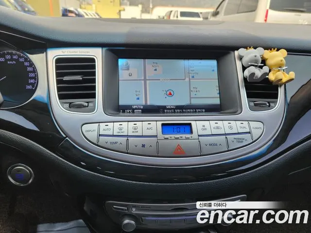 Hyundai Genesis 2013 — фото 17