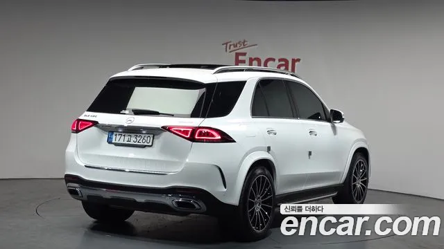 Mercedes-Benz GLE-Class 2023 — фото 1
