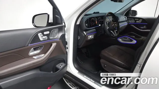 Mercedes-Benz GLE-Class 2023 — фото 10