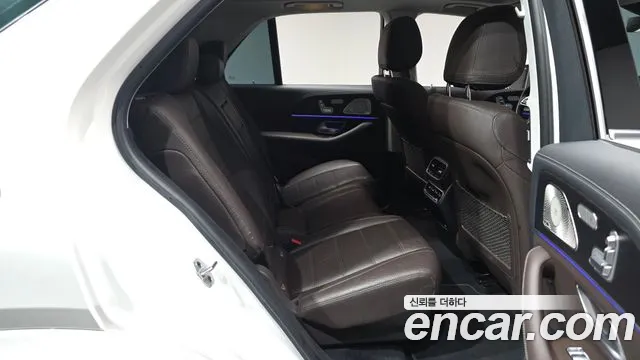 Mercedes-Benz GLE-Class 2023 — фото 11