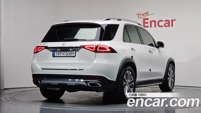 Mercedes-Benz GLE-Class 2022 — фото 2