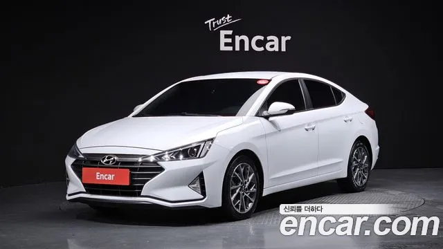 Hyundai AVANTE 2019 — фото 1