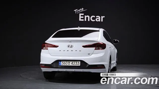 Hyundai AVANTE 2019 — фото 4