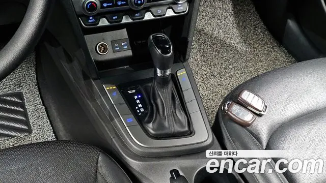 Hyundai AVANTE 2019 — фото 9