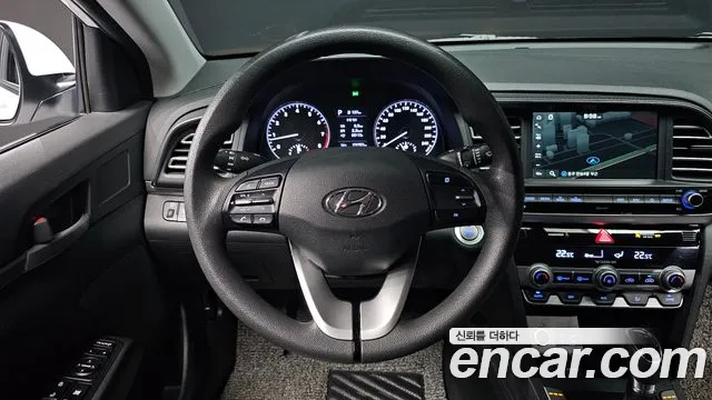 Hyundai AVANTE 2019 — фото 13