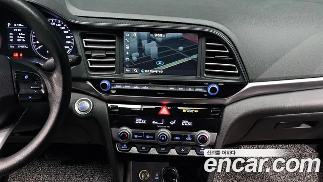 Hyundai AVANTE 2019 — фото 14