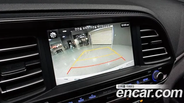 Hyundai AVANTE 2019 — фото 16
