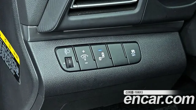 Hyundai AVANTE 2019 — фото 17