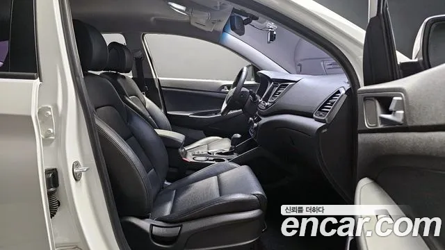 Hyundai Tucson 2016 — фото 10