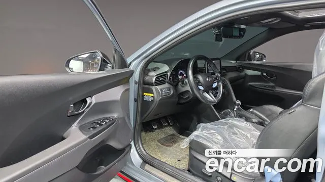 Hyundai Veloster 2019 — фото 10