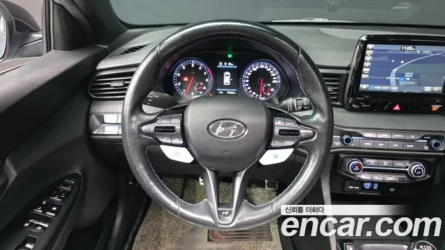 Hyundai Veloster 2019 — фото 13