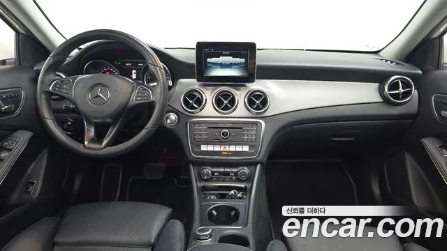 Mercedes-Benz GLA-Class 2019 — фото 10