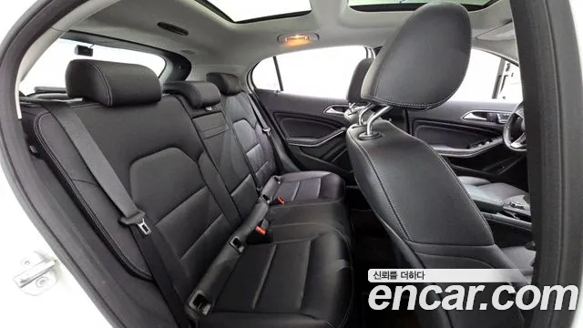 Mercedes-Benz GLA-Class 2019 — фото 18