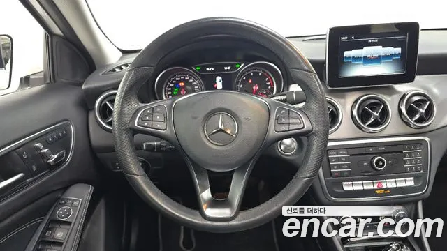 Mercedes-Benz GLA-Class 2019 — фото 19