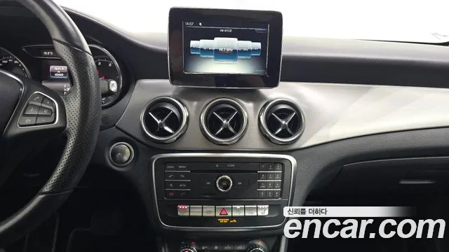 Mercedes-Benz GLA-Class 2019 — фото 20