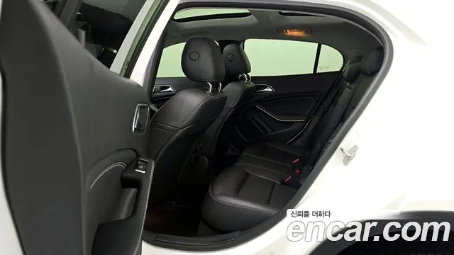 Mercedes-Benz GLA-Class 2019 — фото 16