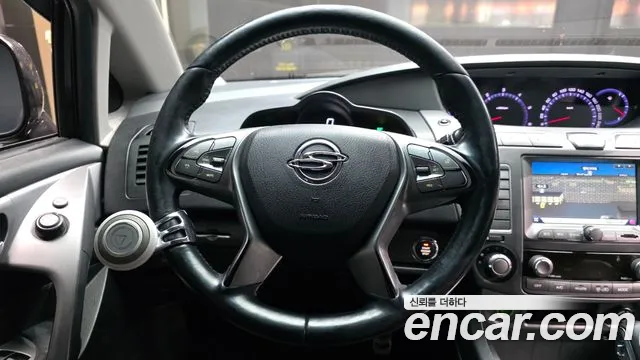 KG_Mobility_Ssangyong KORANDO 2017 — фото 15