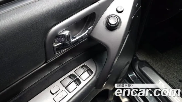 KG_Mobility_Ssangyong KORANDO 2017 — фото 18