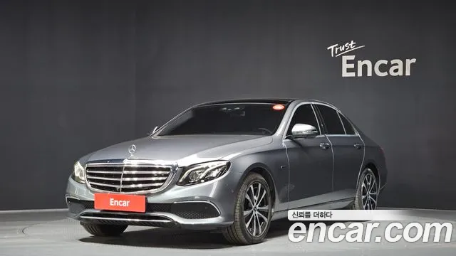 Mercedes-Benz E-Class 2019 — фото 1