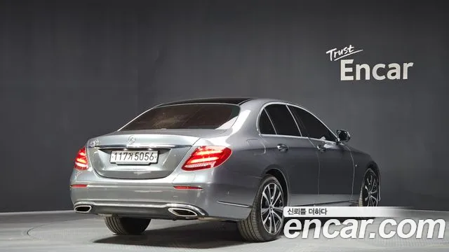 Mercedes-Benz E-Class 2019 — фото 2