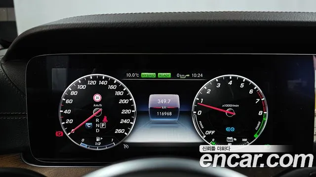 Mercedes-Benz E-Class 2019 — фото 11