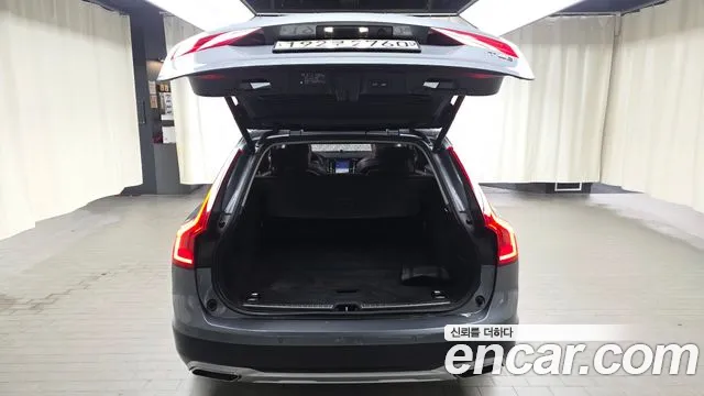 Volvo V90 2019 — фото 20