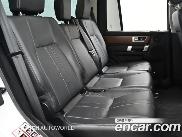 Land Rover Discovery 2016 — фото 12