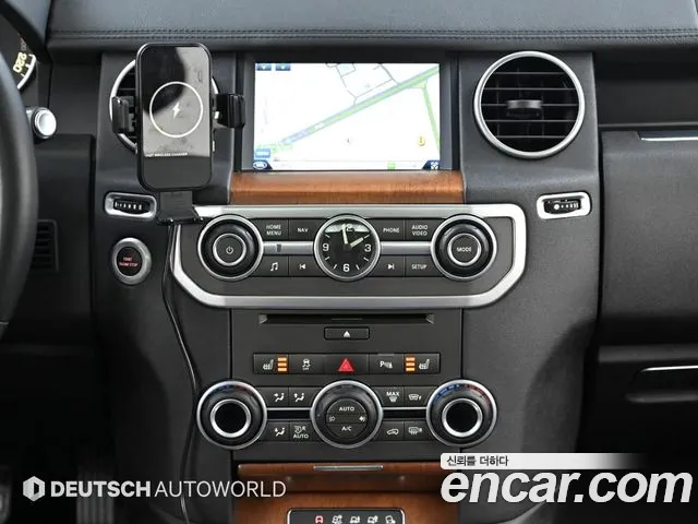 Land Rover Discovery 2016 — фото 14