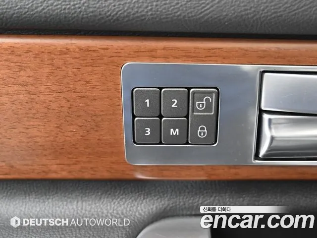 Land Rover Discovery 2016 — фото 17
