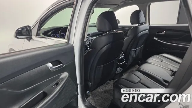 Hyundai Santafe 2020 — фото 17