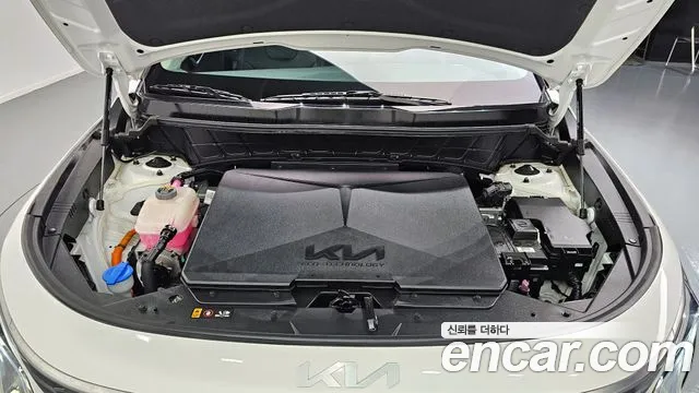 Kia Niro 2024 — фото 6