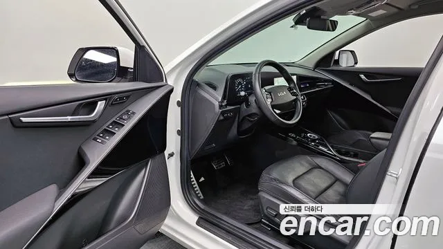Kia Niro 2024 — фото 11