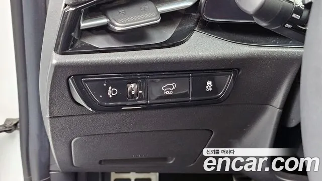 Kia Niro 2024 — фото 14