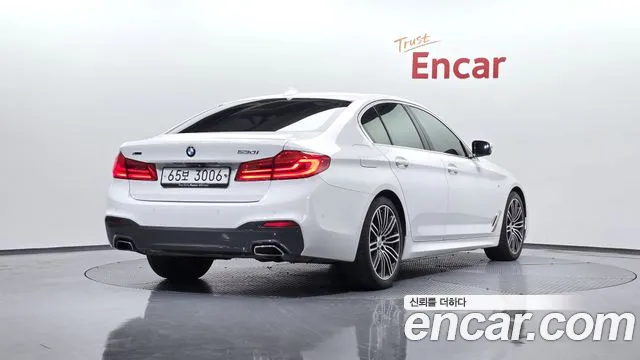 BMW 5-Series 2019 — фото 1