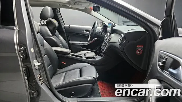 Mercedes-Benz GLA-Class 2016 — фото 11