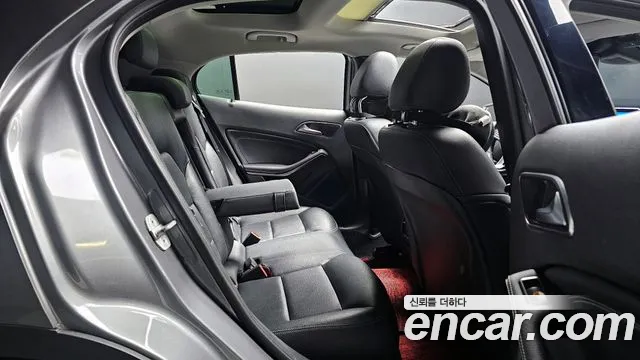 Mercedes-Benz GLA-Class 2016 — фото 12