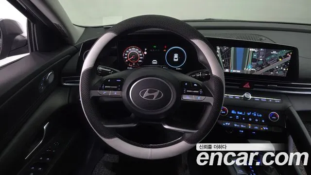 Hyundai AVANTE 2024 — фото 13